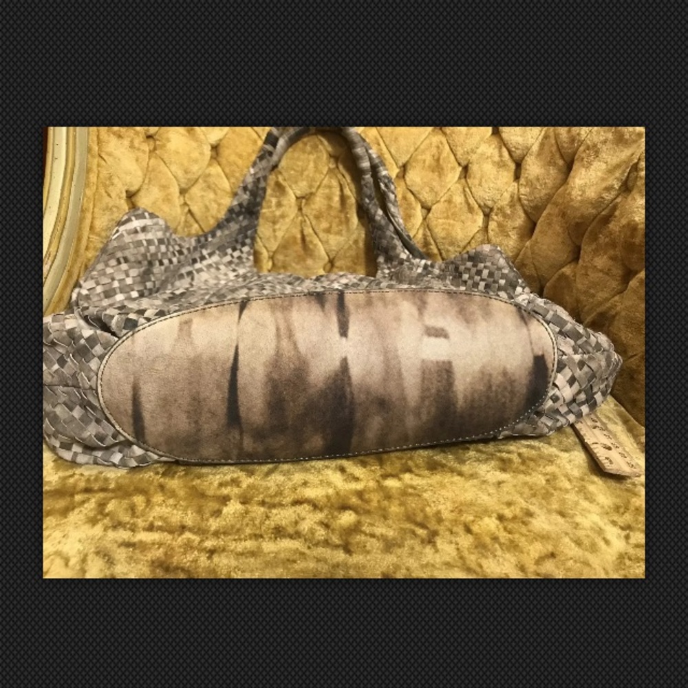Elliott Lucca Gray Woven Hobo Bag - Picture 3 of 8